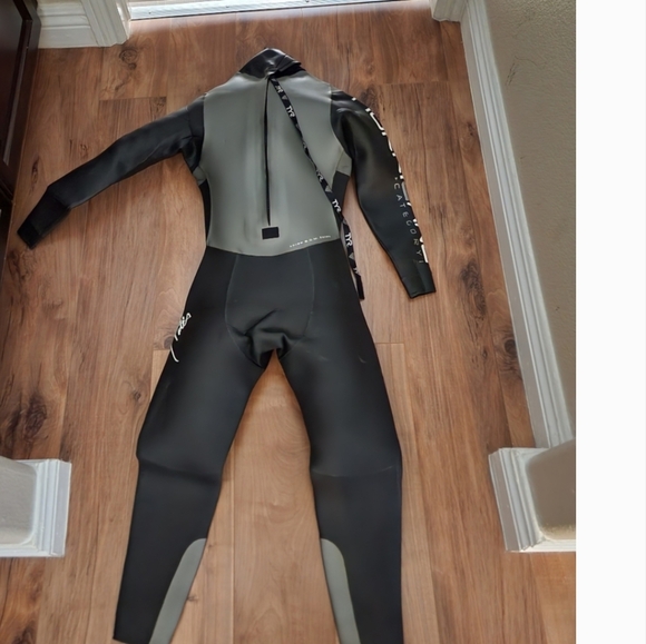 TYR Sport Category 1 Hurricane Men's Full Wetsuit - Picture 4 of 14